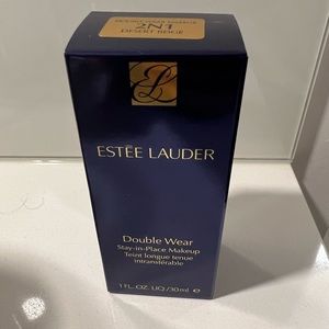 Estée Lauder double wear 2n1